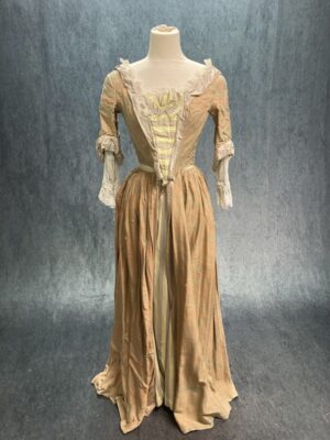 peach yellow